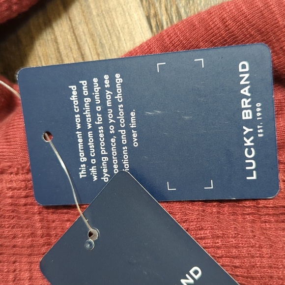 Lucky Brand Garment Dye Thermal Crew Size XL in Pomegranate Red NWT - Picture 8 of 9